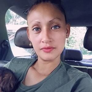 Meet your Posher, Felicia